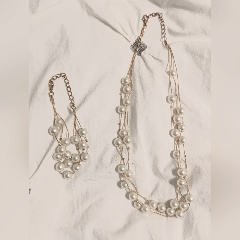 Multi-strand Pearl and Gold Necklace with Matching Bracelet